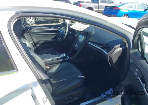 2019 Ford Fusion Hybrid Titanium from USA, damaged, VIN 3FA6P0RU1KR211826